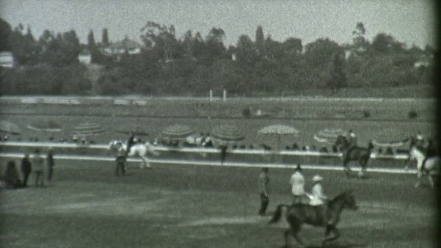 1930年代骑马视频素材