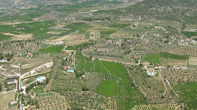 希腊伯罗奔尼撒半岛附近的Nafplio / Nafplio种植园鸟瞰图视频素材