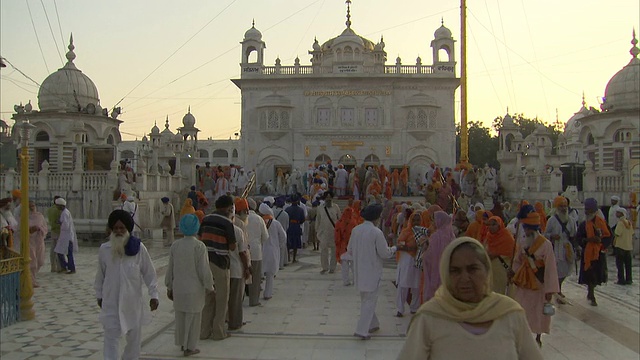 Nihang聚集在印度Anandpur Sahib的Hazur Sahib nand。视频素材