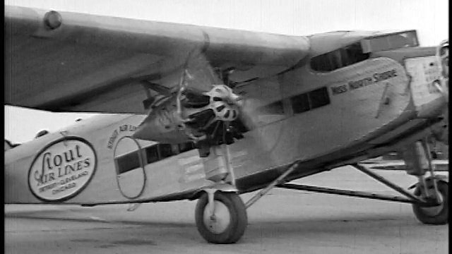 1927年PAN Stout Air Lines飞机在停机坪上滑行/新闻短片视频素材