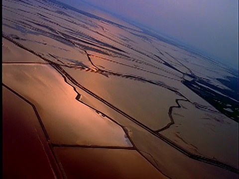 盐沼的航拍/ Camargue /普罗旺斯，法国视频素材