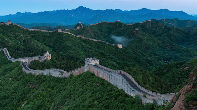 T/L WS HA PAN日出在长城/北京，中国视频素材