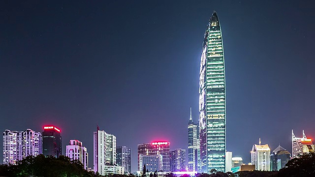 T/L WS LA ZO Kingkey 100和Shenzhen Skyline at Night /中国深圳视频素材