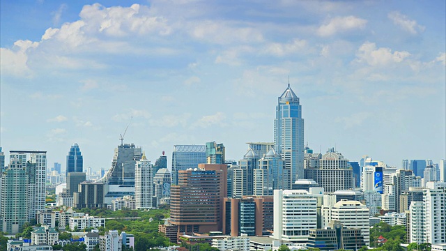 HD Timelapse:曼谷市中心的高层建筑。视频素材