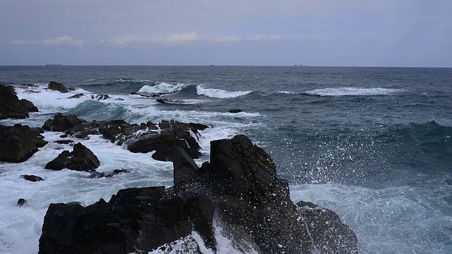 江原道起伏的海滩视频素材