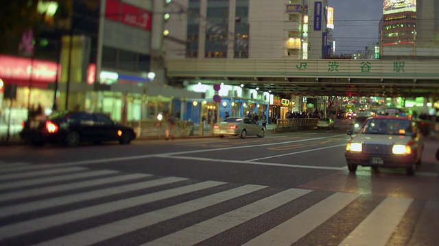 涉谷人行横道，夜深。视频素材