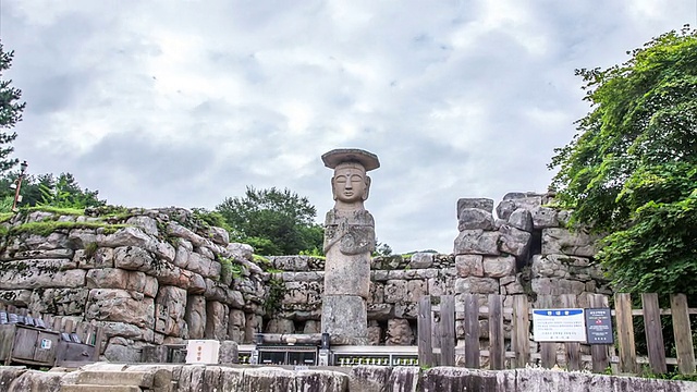 三留大原寺三留大原寺(韩国历史广场197)立石像，韩国珍宝96视频素材