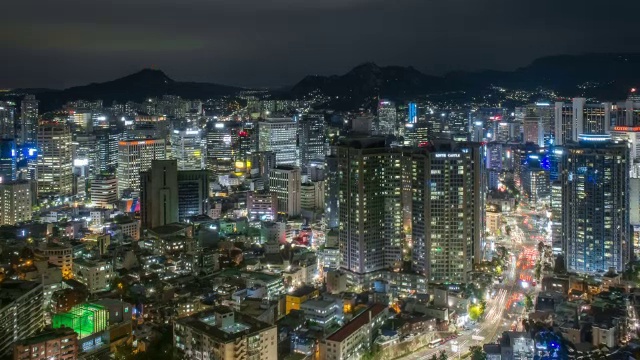 明洞市区的夜景视频素材