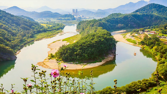 WS T/L韩国江原道永woolseonammaeul村的朝鲜半岛地貌视频素材