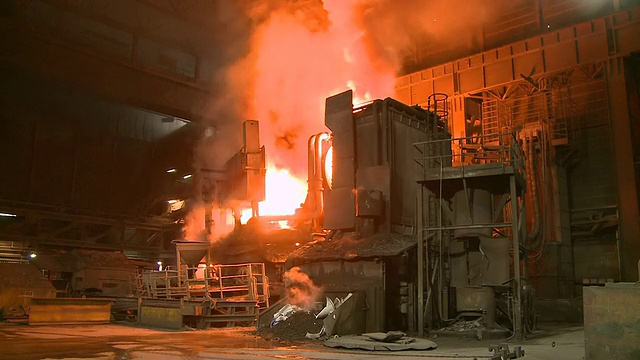 MS steel works, converting furnace / Esch sur Alzette, Esch，卢森堡视频素材