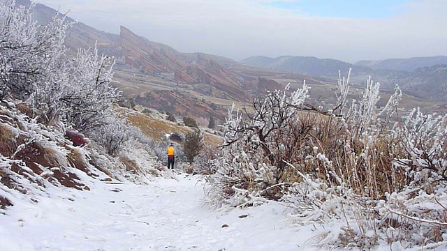 高清视频雪科罗拉多落基山红岩步道跑视频素材