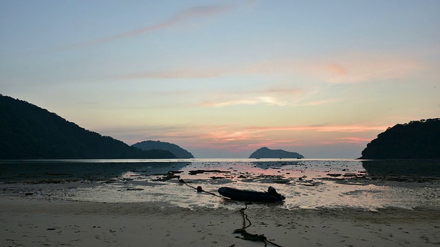 海上日落/日出视频素材