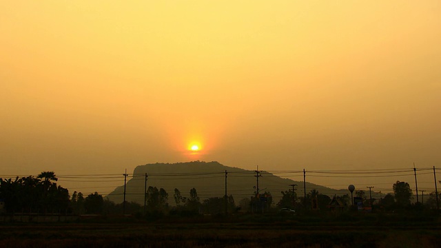 夕阳在山视频素材