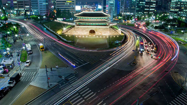 南大门夜景及车灯视频素材