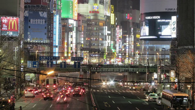 新宿车站附近的夜景视频素材