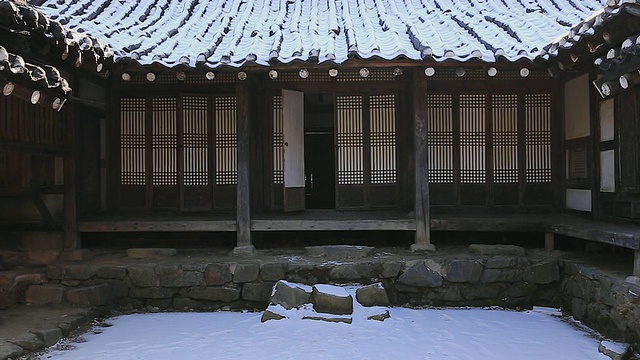 南阳居工作室综合体民俗村吉瓦吉布的雪景视频素材