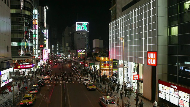 新宿在晚上视频素材