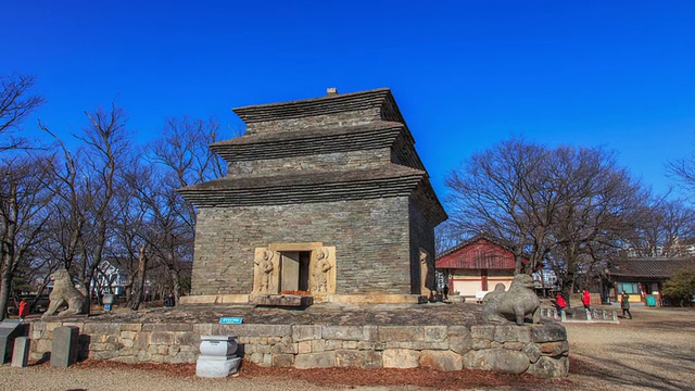 本黄沙寺砖状石塔(韩国国宝30号)视频素材