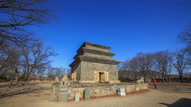 本黄沙寺砖状石塔(韩国国宝30号)视频素材