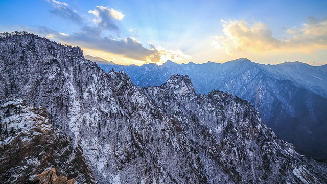 雪山国家公园的日落景色视频素材