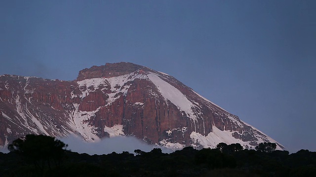 乞力马扎罗山峰视频素材