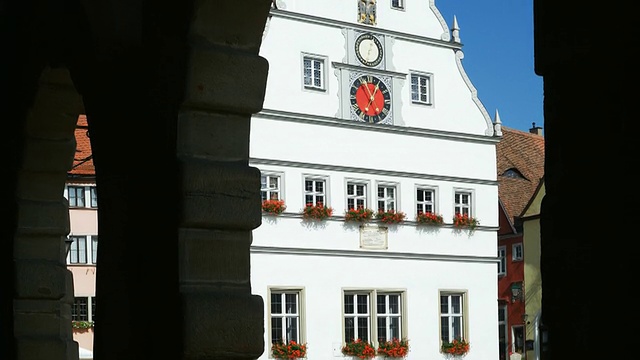 Rothenburg ratstrinktubes向上倾斜（4K/UHD到HD）视频素材