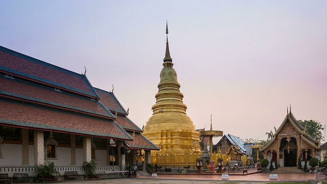 泰国的佛寺，哈利蓬猜延时拍摄。视频素材