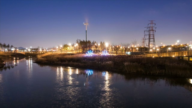 风轮机夜景在肃渊孔院公园在郑世镇视频素材