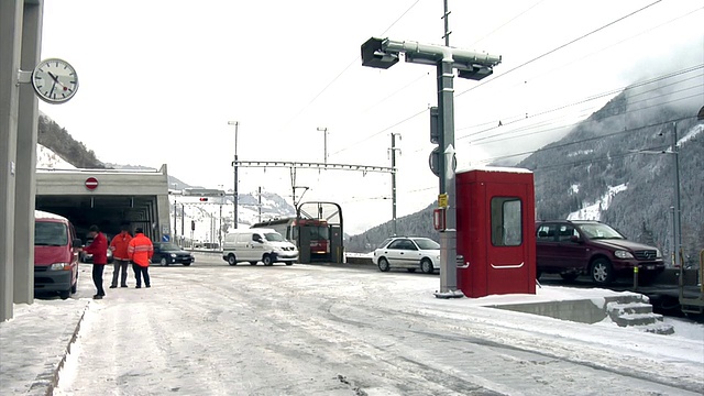 瑞天铁路- Rhätische铁路车辆运输车视频素材