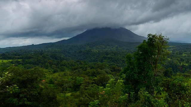 阿雷纳尔火山国家公园视频素材