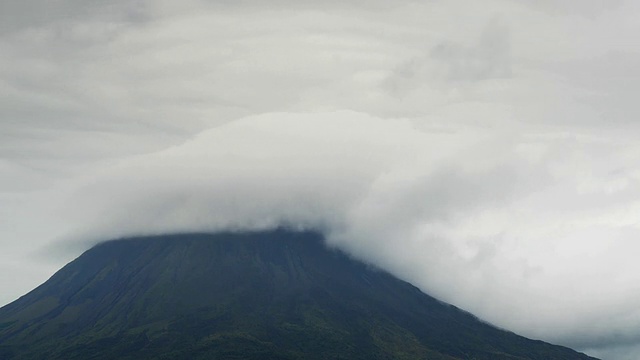 阿雷纳尔火山国家公园视频素材