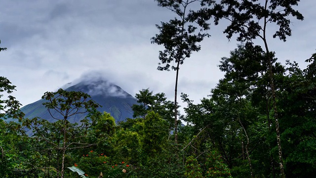 阿雷纳尔火山国家公园视频素材