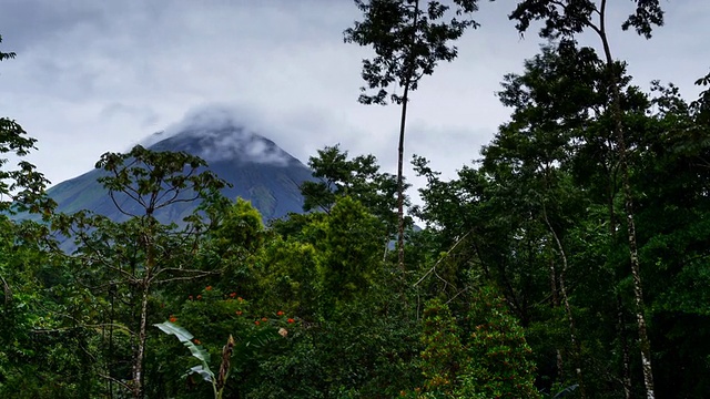 阿雷纳尔火山国家公园视频素材