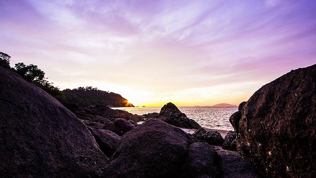 海滩上的日落视频素材