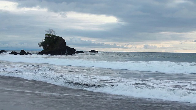 岩石海滩视频素材