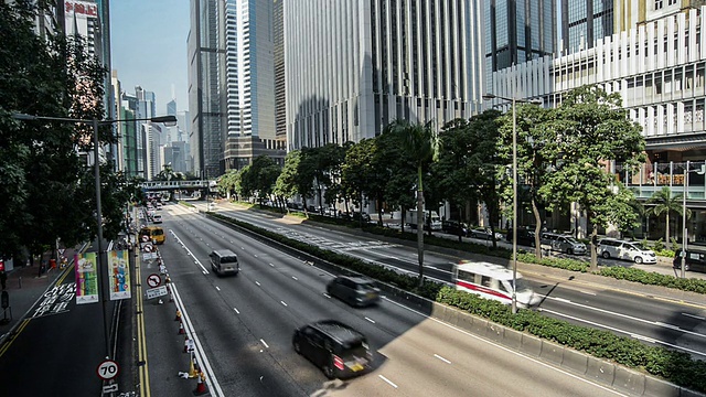 中国香港，2014年11月17日:中国香港，市中心高峰时段的交通状况视频素材