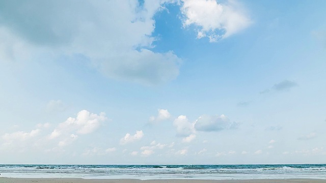 天空和大海。时间流逝视频素材