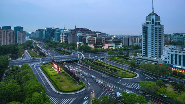 时间流逝——城市公路夜间交通视频素材