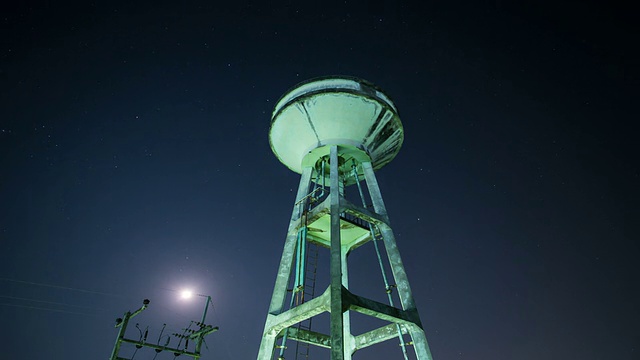 水塔与星星视频素材