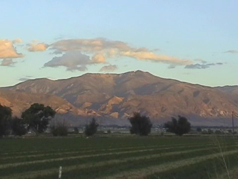 夕阳山视频下载