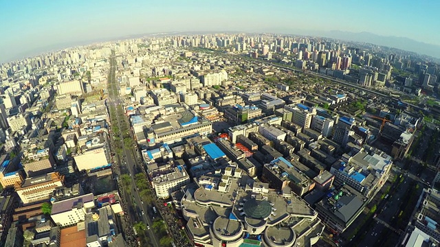 日落时西安的城市景观和天际线，中国。视频素材