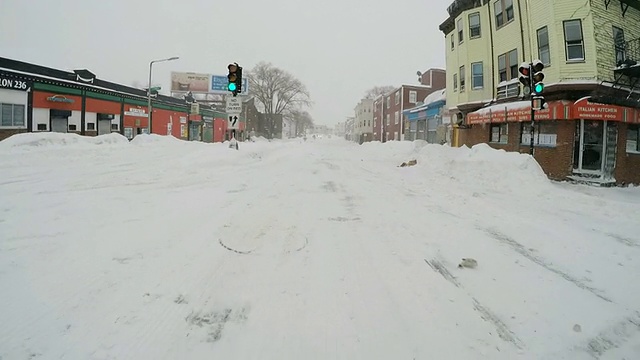 2015年波士顿暴雪。波士顿史上最大雪的冬天视频素材