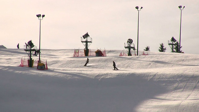 练习Snowboarding.mov视频素材