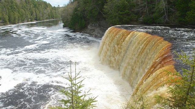 Tahquamenon瀑布视频素材