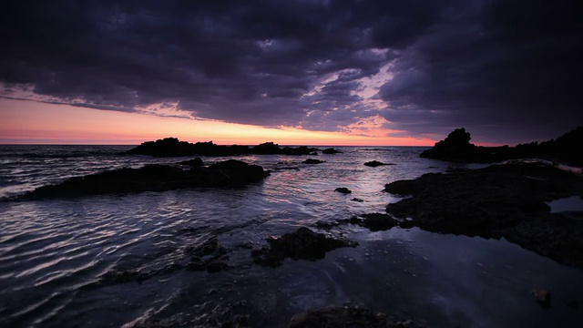 岩石海岸视频素材