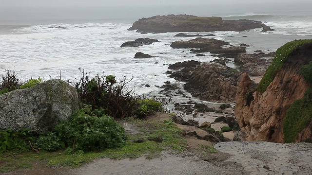 多雨的海滩视频下载