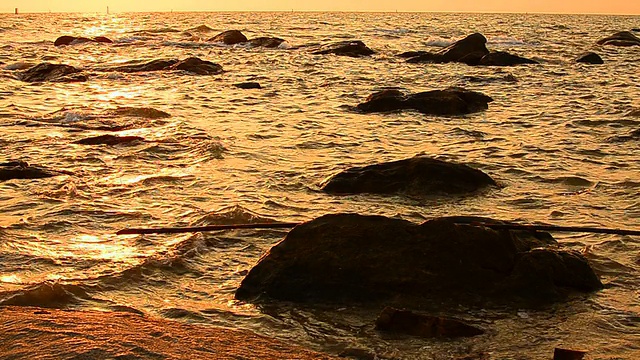 日落时分的夏日海滩视频素材