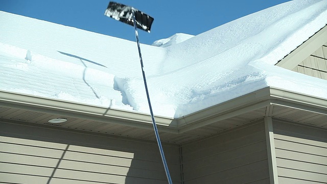 屋顶耙除雪视频下载