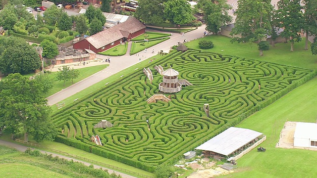 英国威尔特郡Longleat park house的MS AERIAL DS视图视频素材