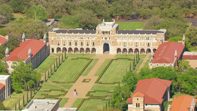 MS AERIAL TS Lovett Hall，莱斯大学/休斯顿，德克萨斯州，美国视频素材